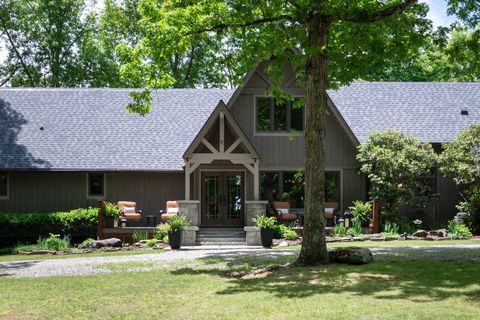 1517 Laurel Lake Dr Monteagle TN 37356