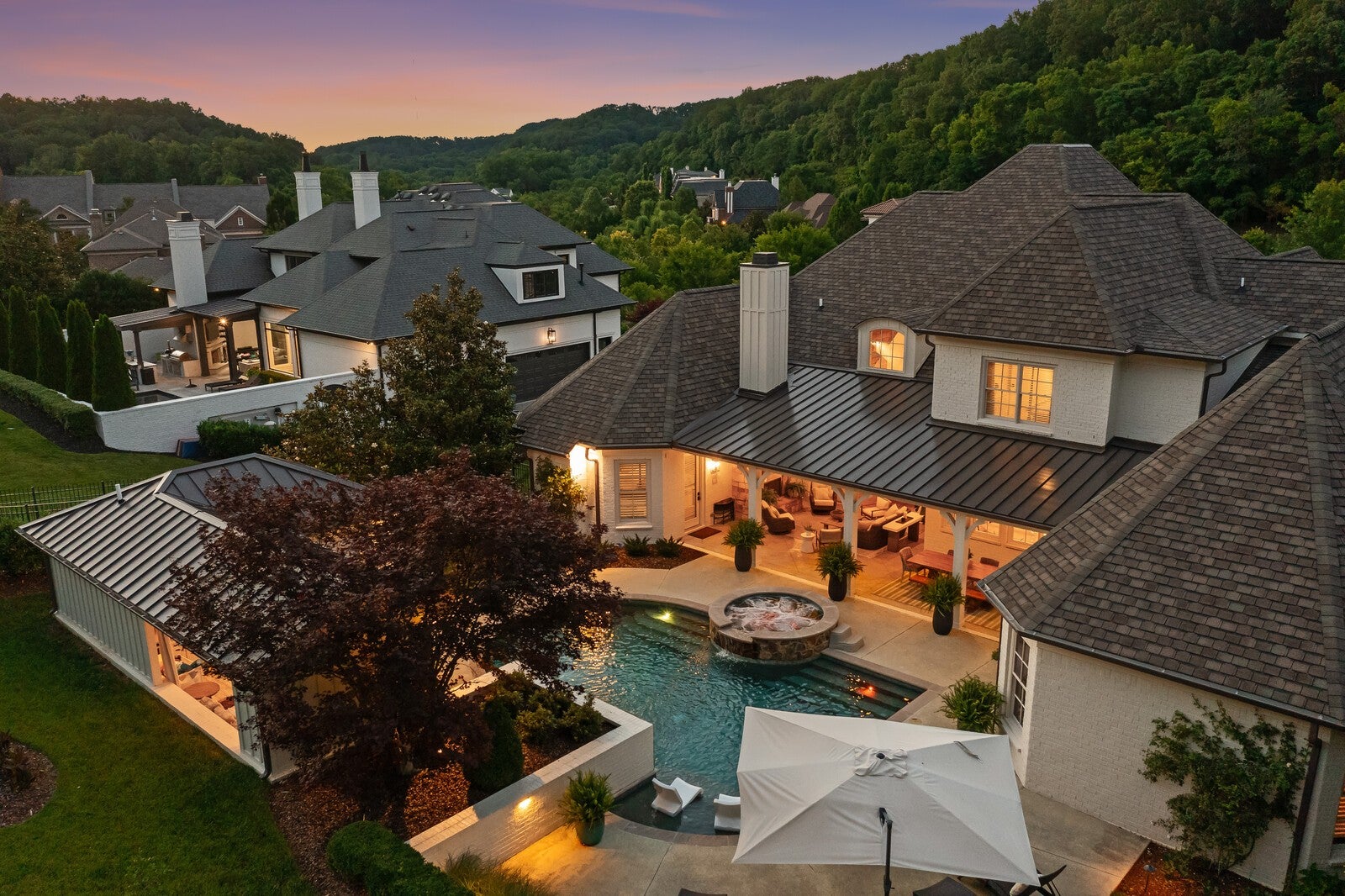 835 Windstone Blvd