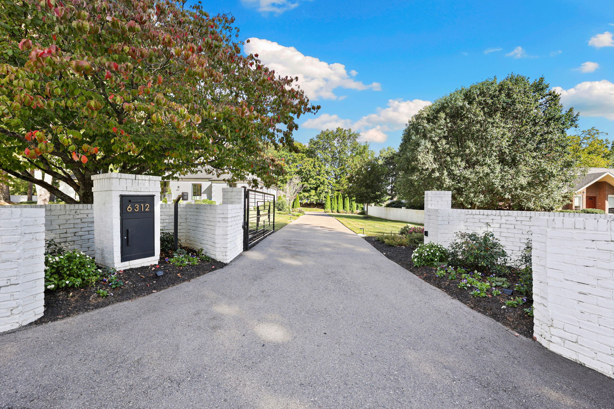 6312 Chickering Cir