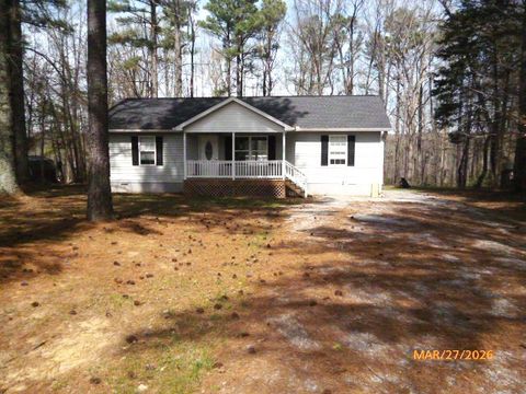 Photo of 205 Windy Park Dr, Mc Ewen, TN 37101 (MLS # 3193977)