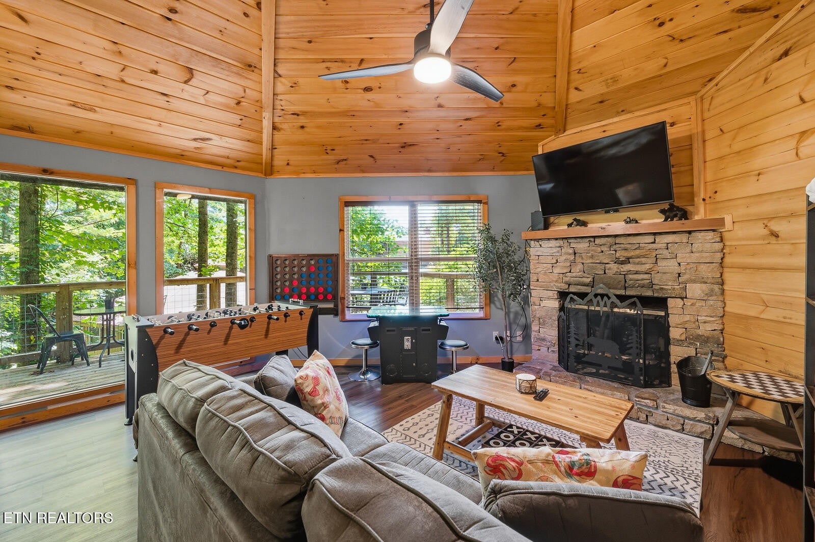 707 Maple Court