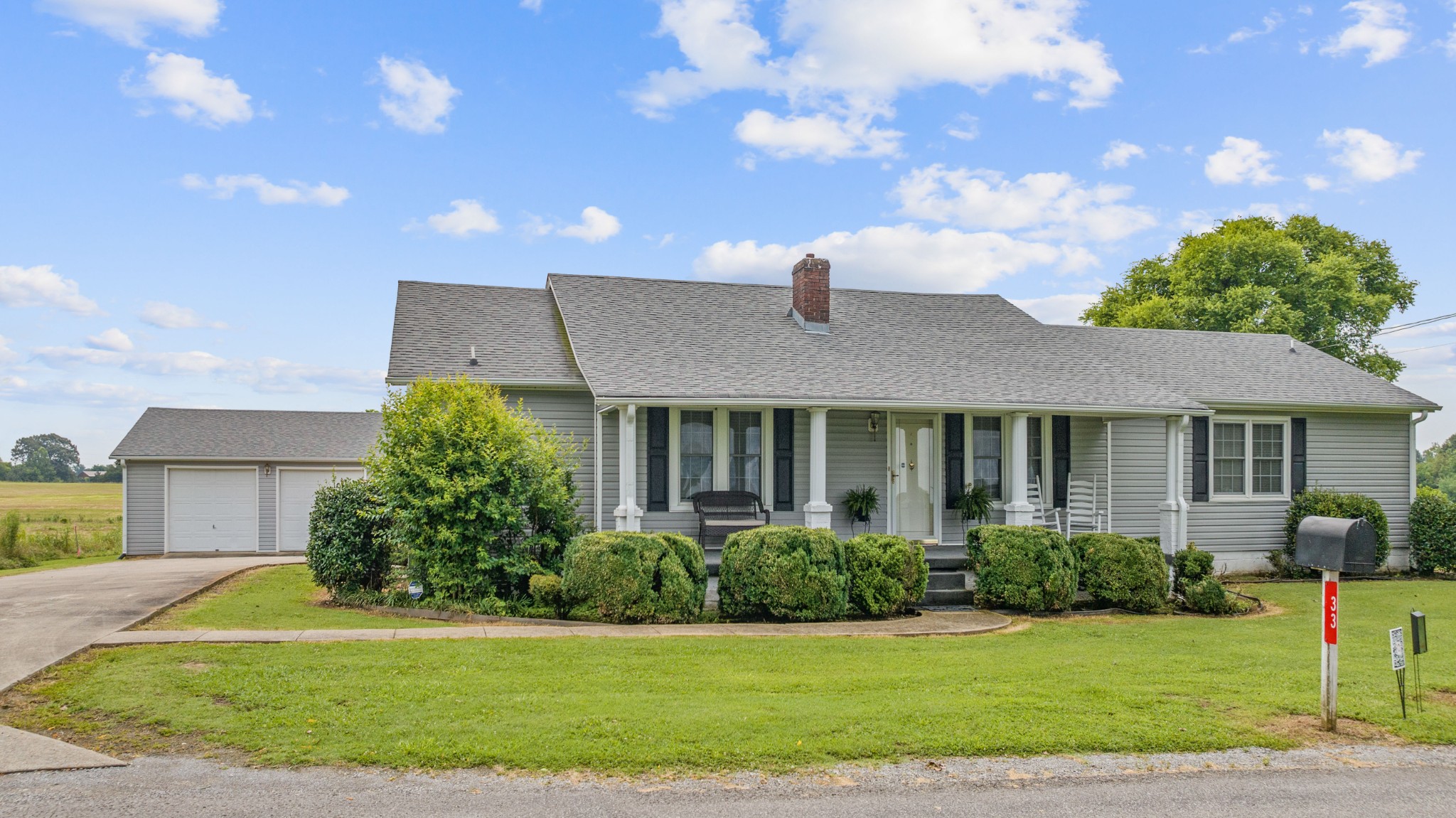 33 Tucker Ln