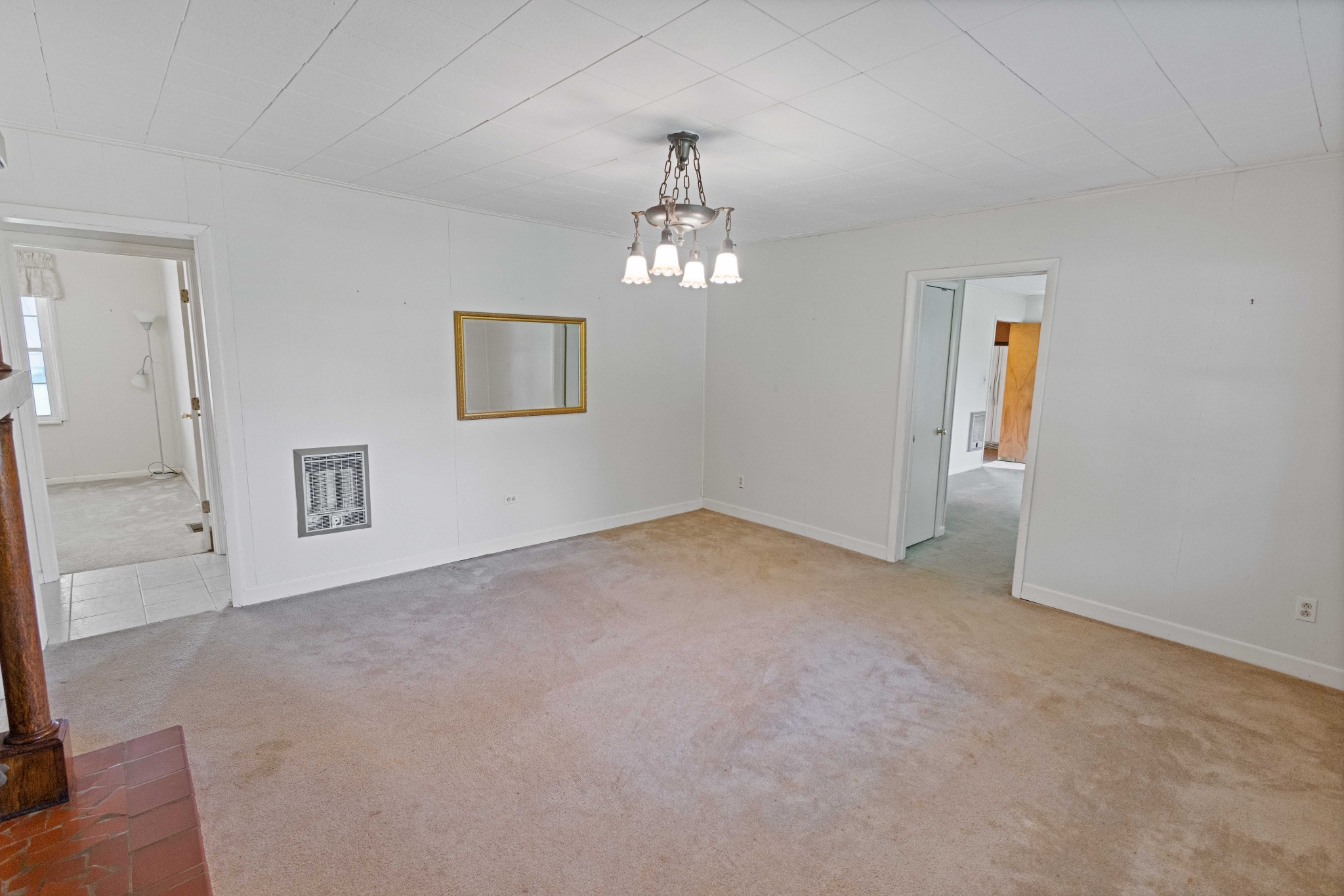 33 Tucker Ln