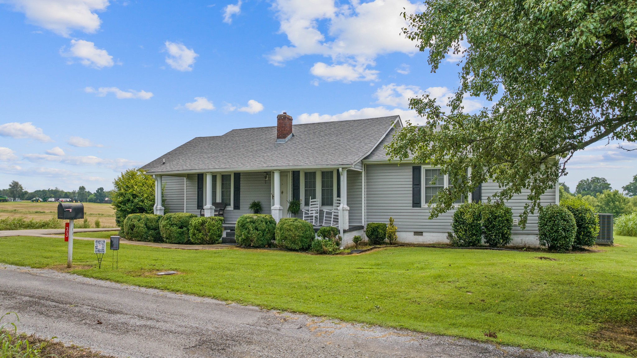 33 Tucker Ln