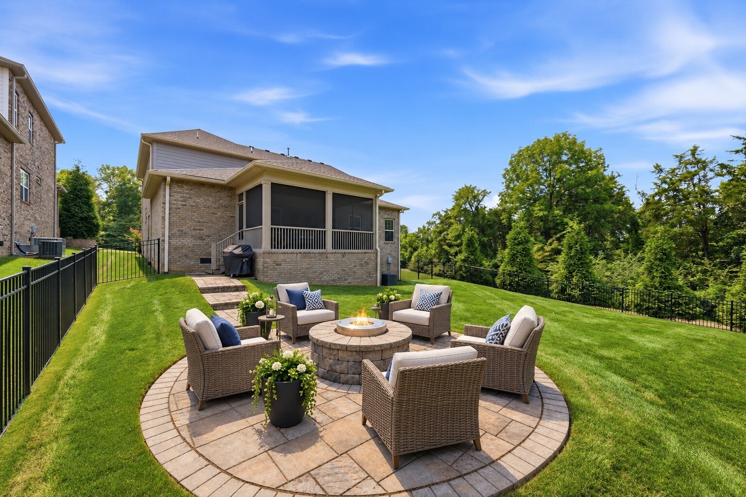 2205 Kirkwall Dr