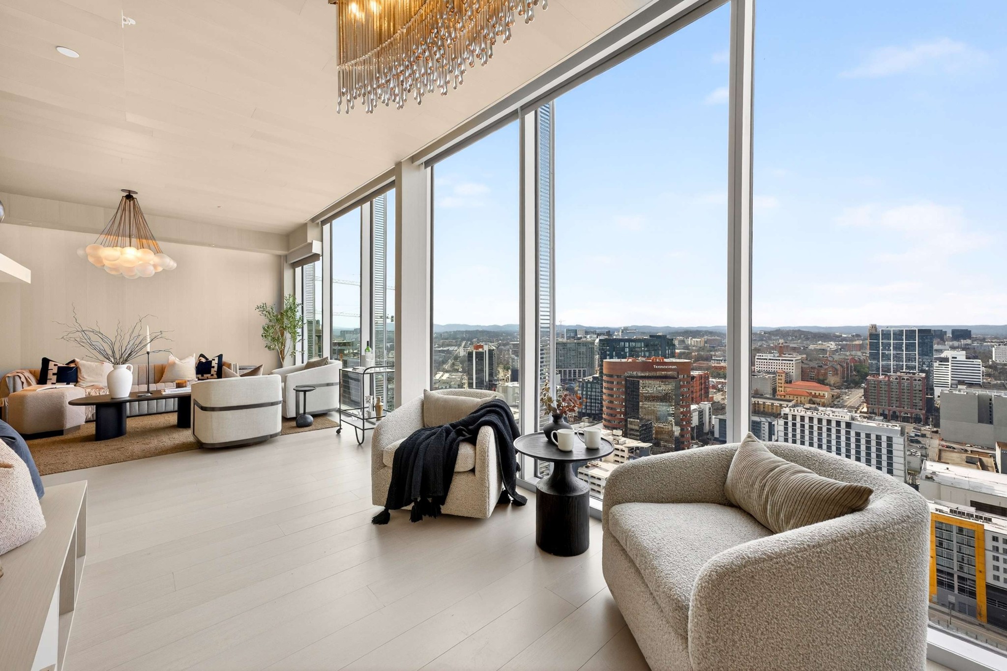 1616 West End Ave 2601