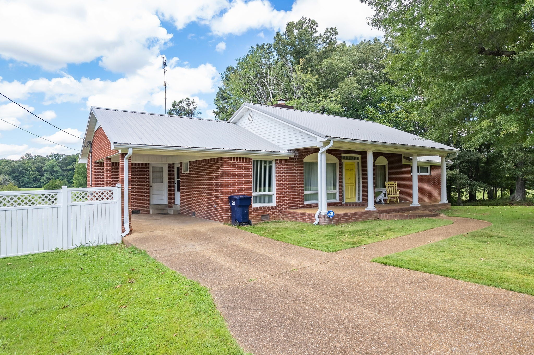 34270 Highway 104 S