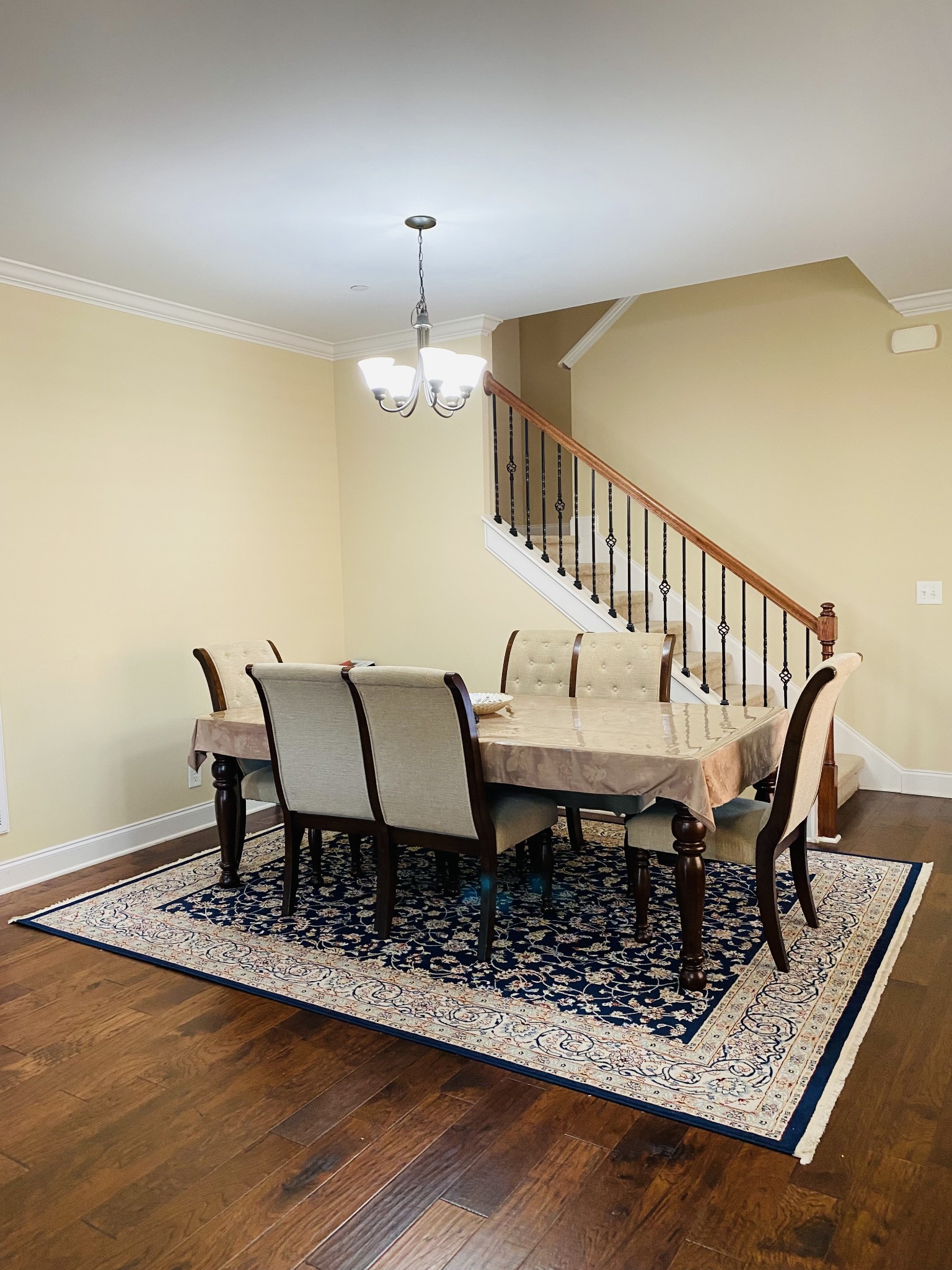 810 Caledonian Ct