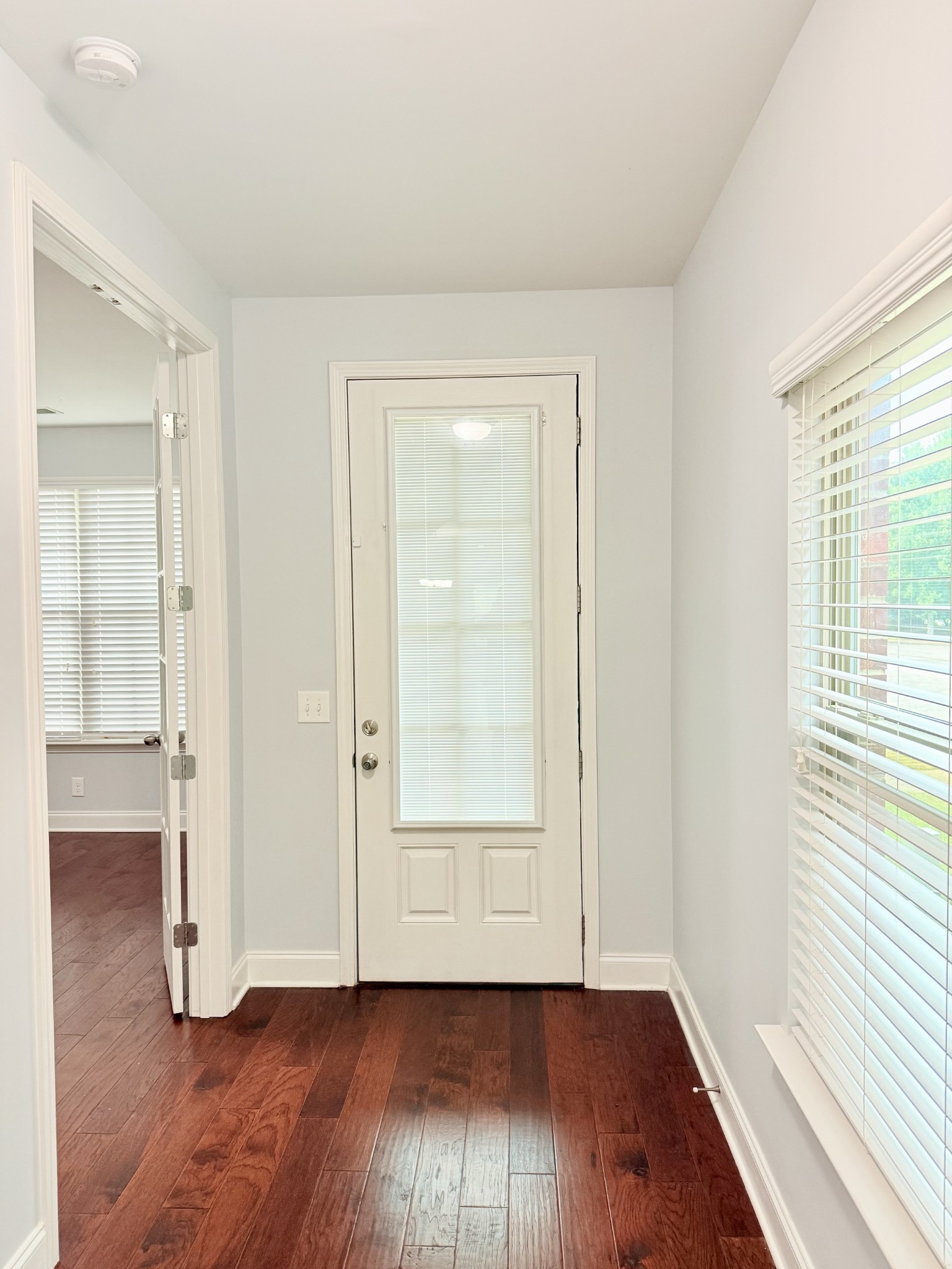 810 Caledonian Ct