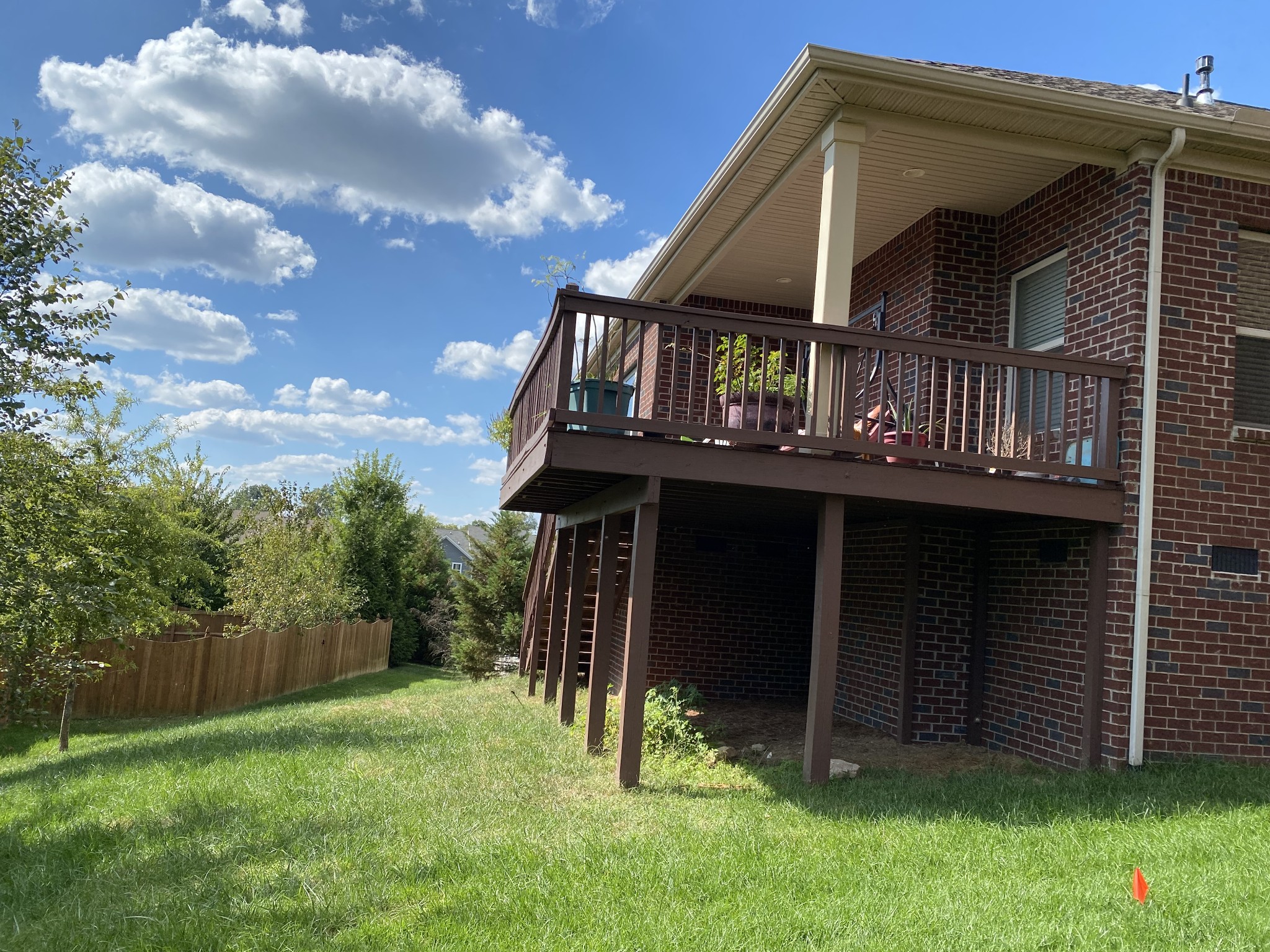 810 Caledonian Ct