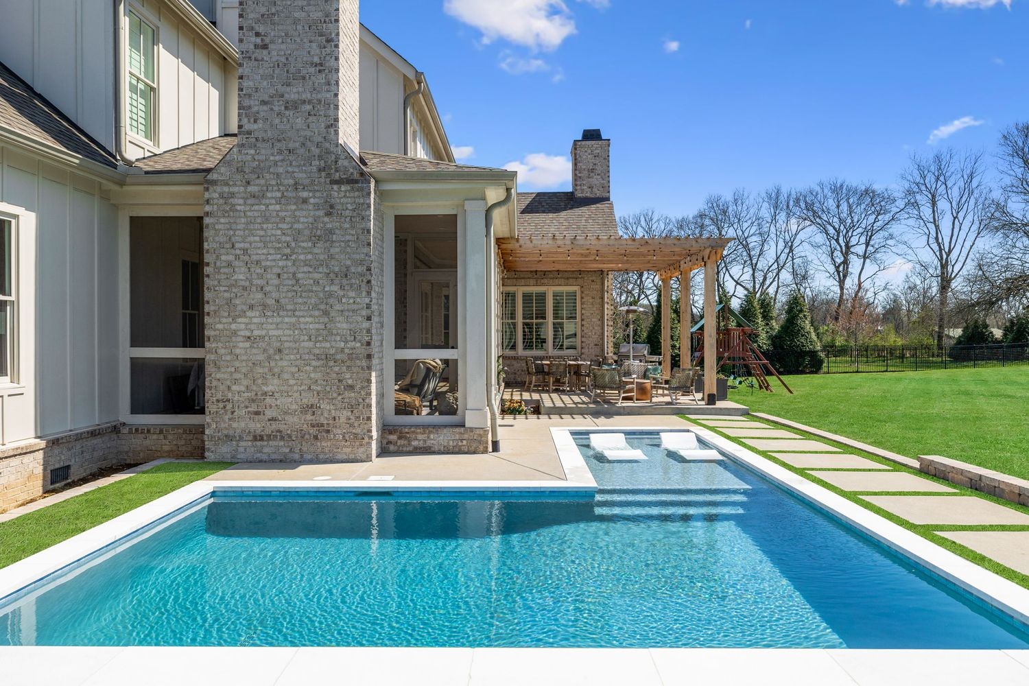 1013 Buena Vista Dr