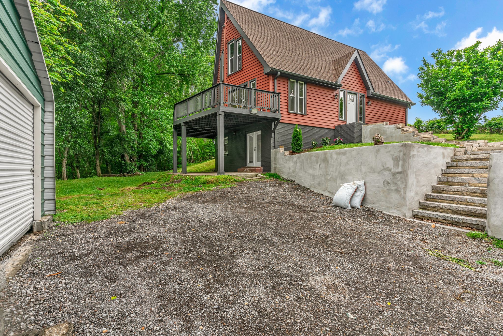 4945 Palestine Rd