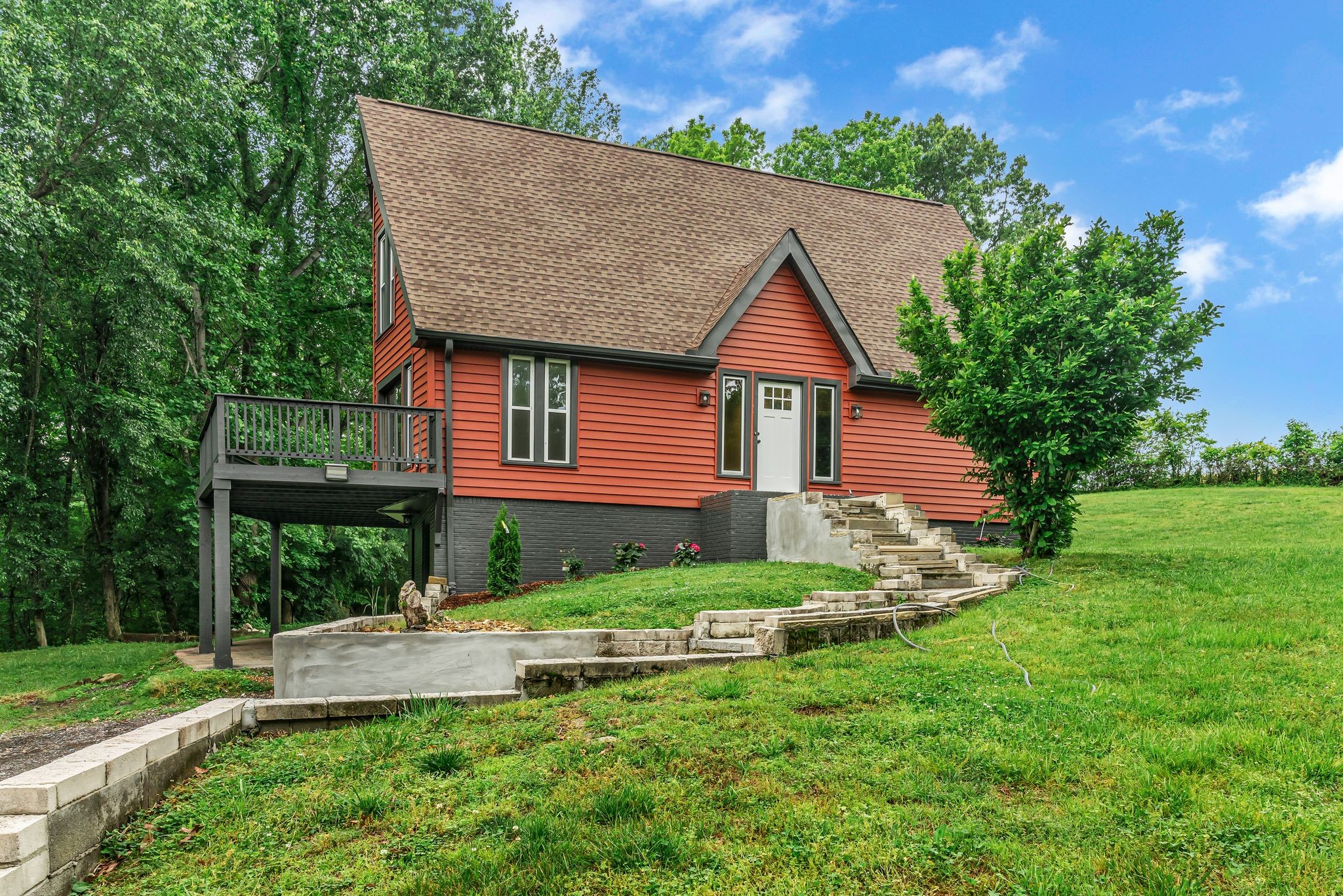 4945 Palestine Rd