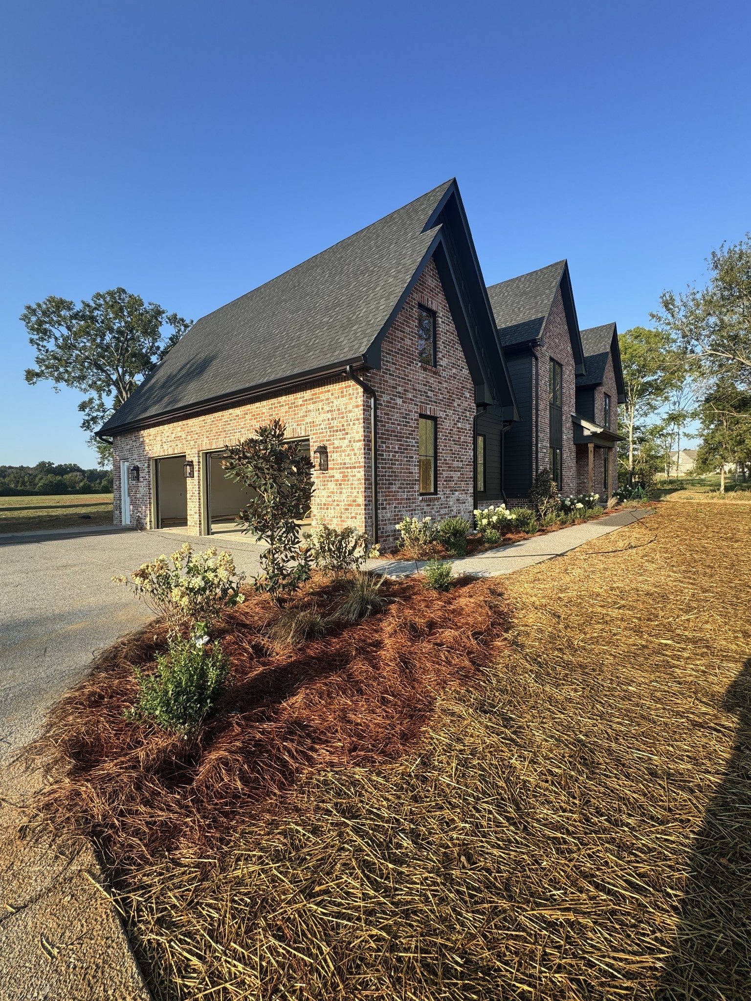 425 Burgess Rd