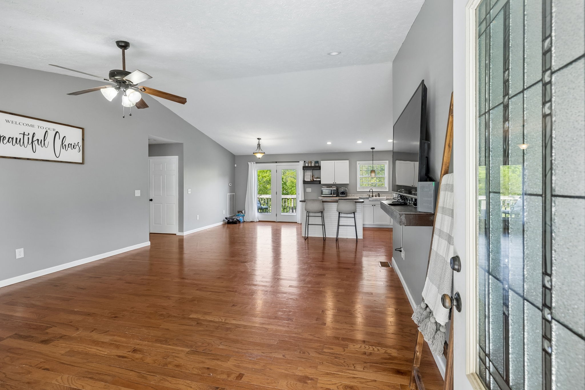 119 Gibbs Landing Dr