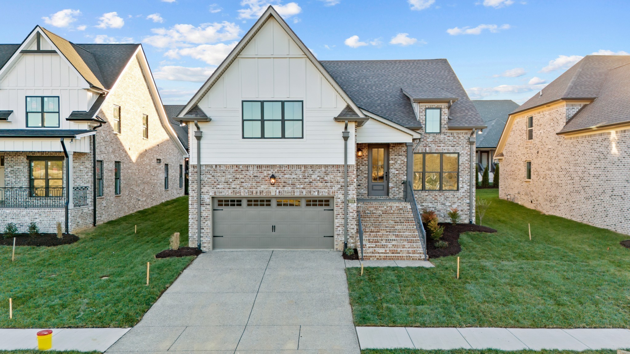 2016 WT Chandler Blvd #83