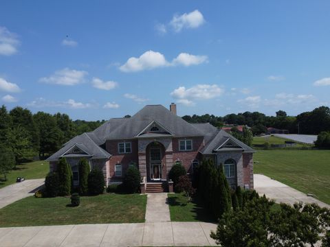 1616 Long Hollow Pike Gallatin TN 37066