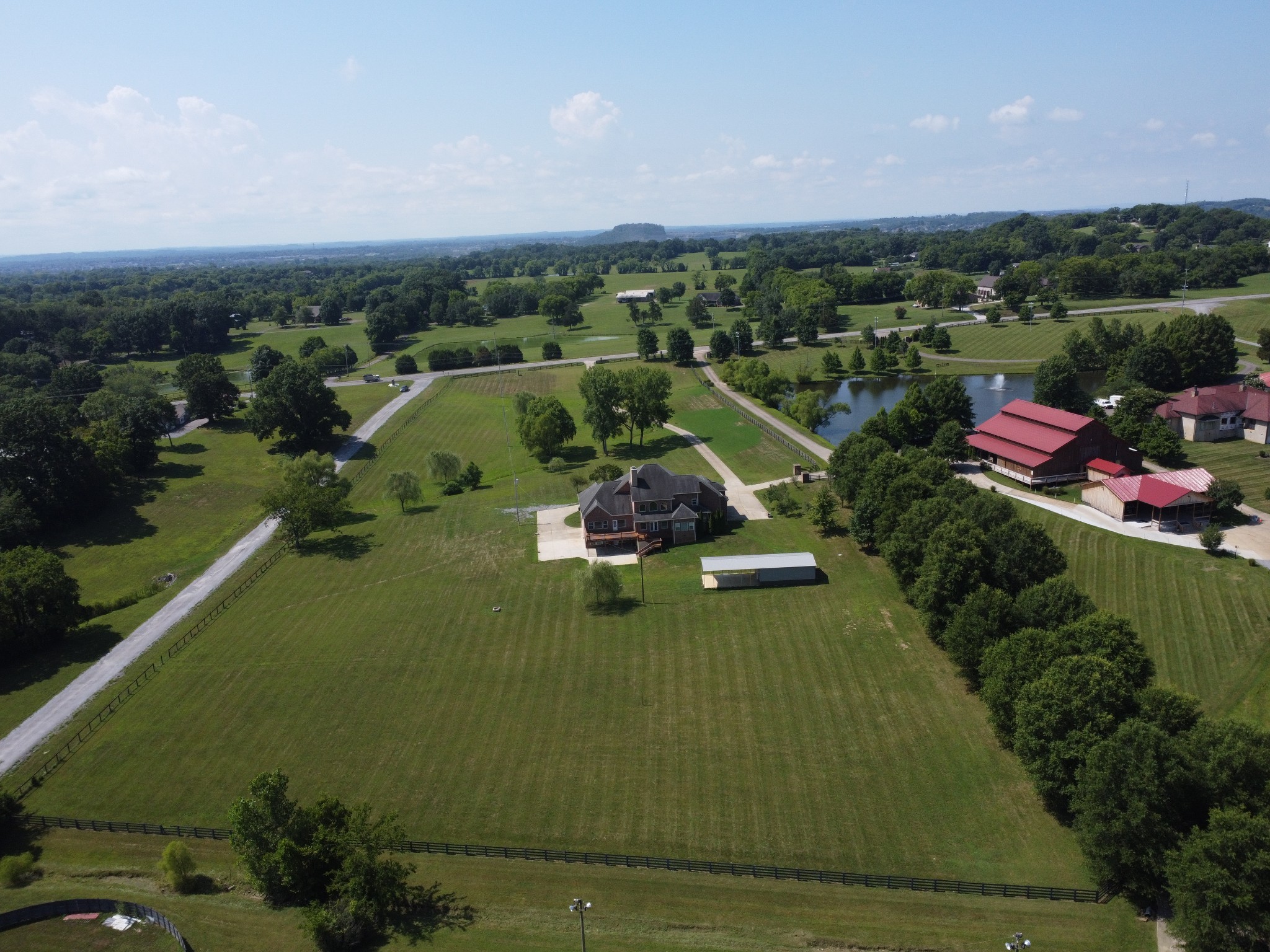 1616 Long Hollow Pike