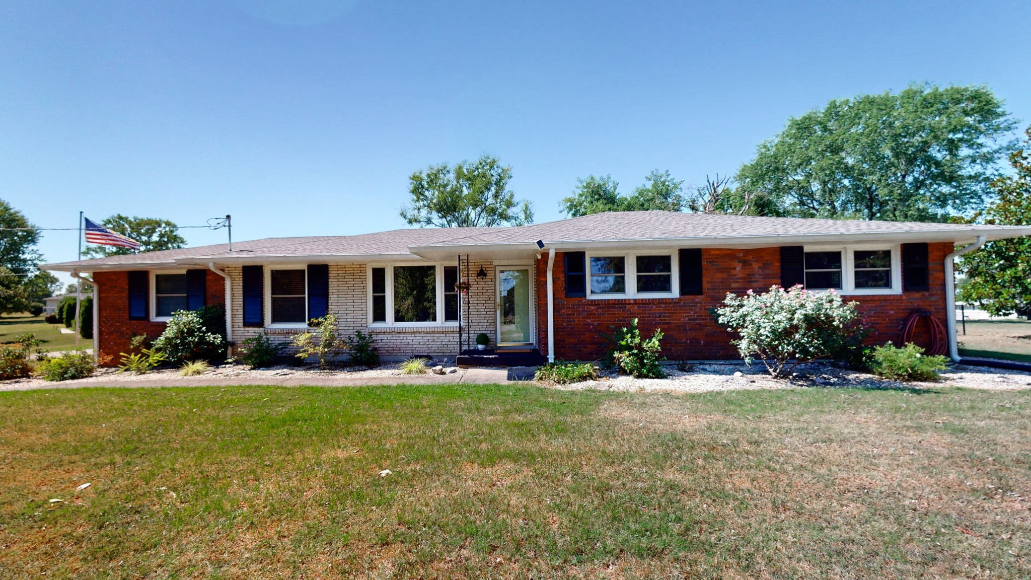 2612 Western Hills Dr