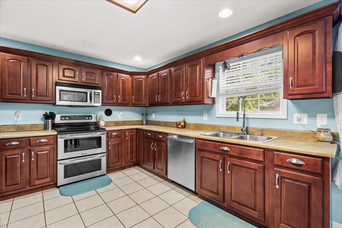 318 Eaglebend Drive