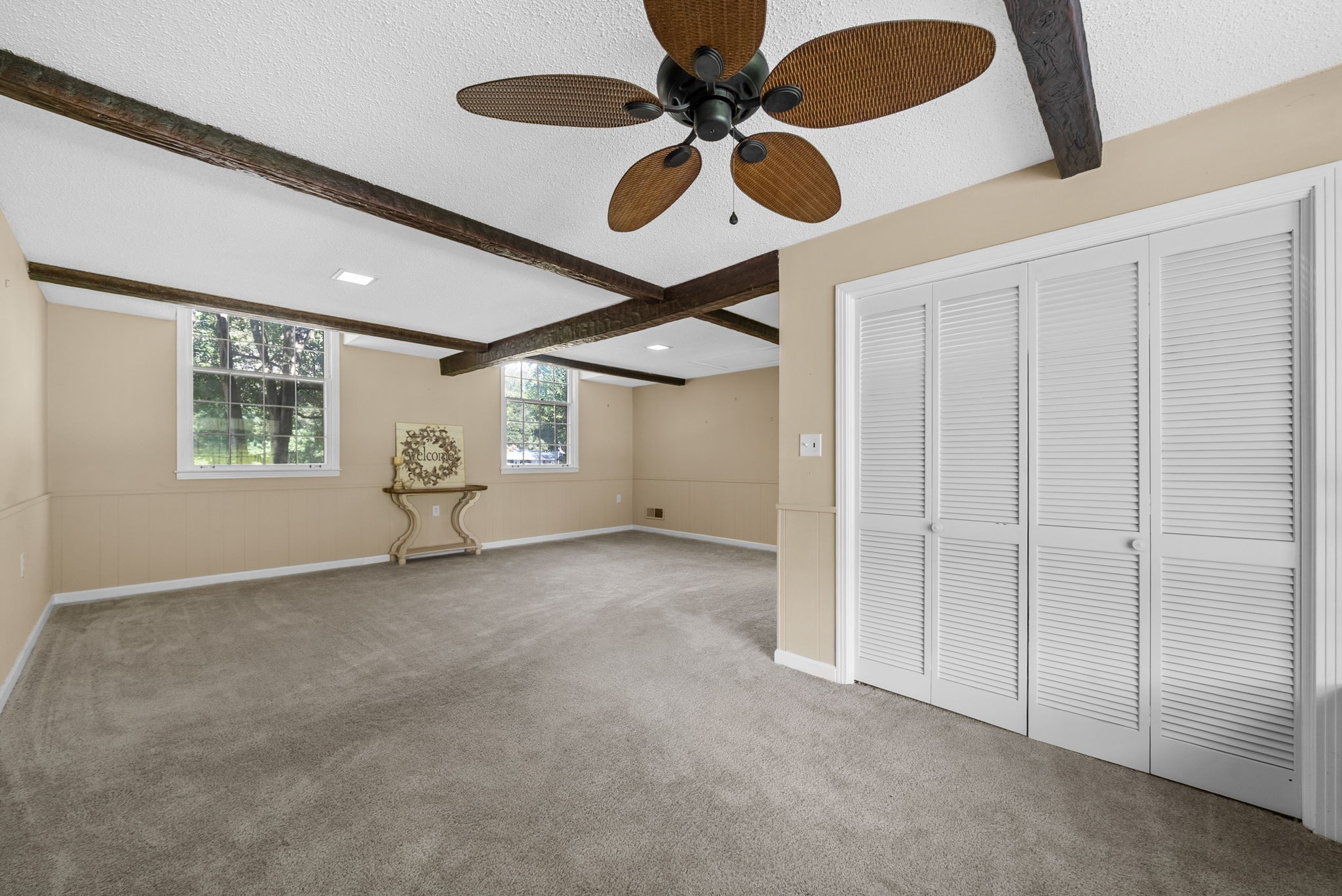 Clarksville, Tennessee 37040, United States, 3 Bedrooms Bedrooms, ,2 BathroomsBathrooms,Residential,Active,222448