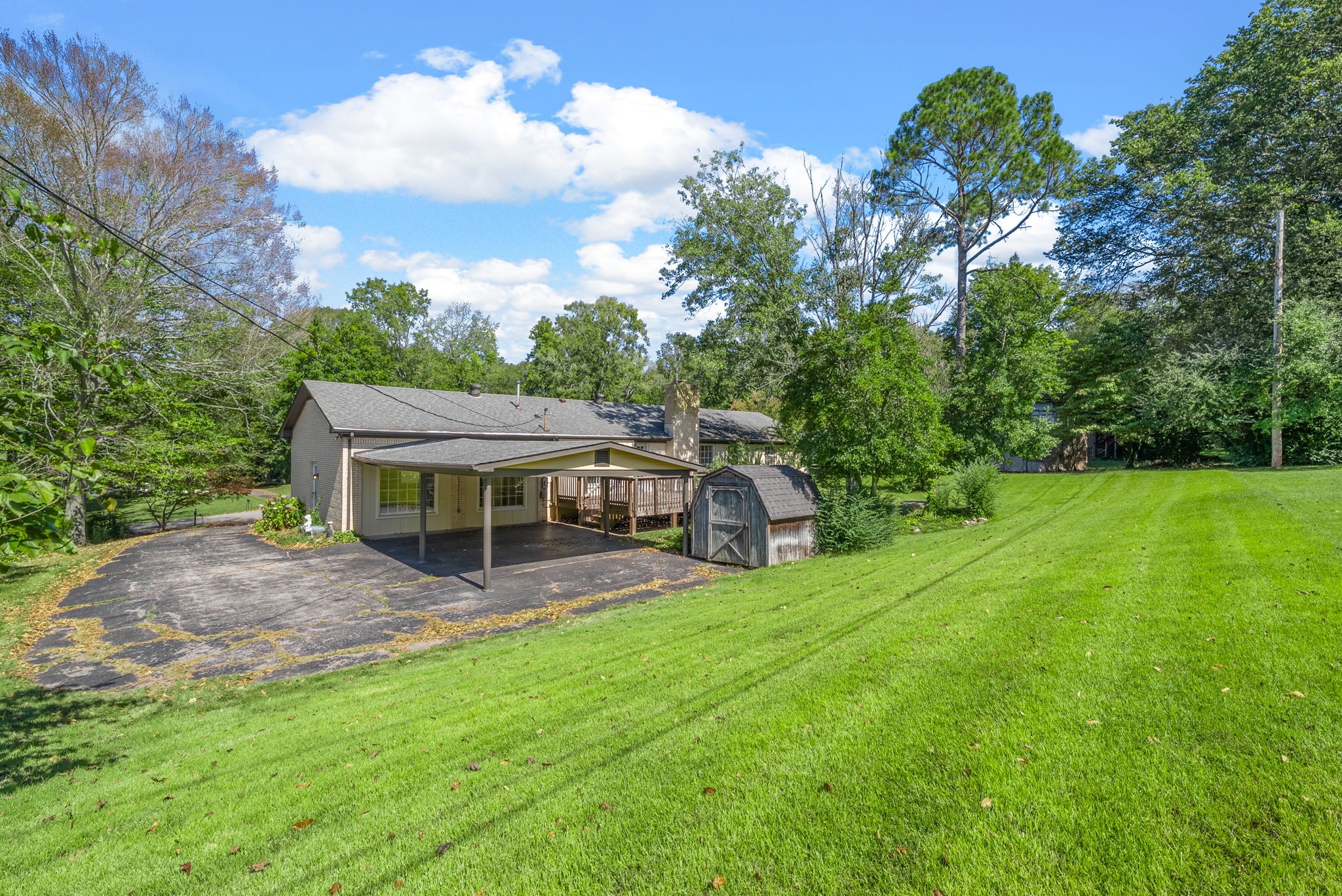 Clarksville, Tennessee 37040, United States, 3 Bedrooms Bedrooms, ,2 BathroomsBathrooms,Residential,Active,222448