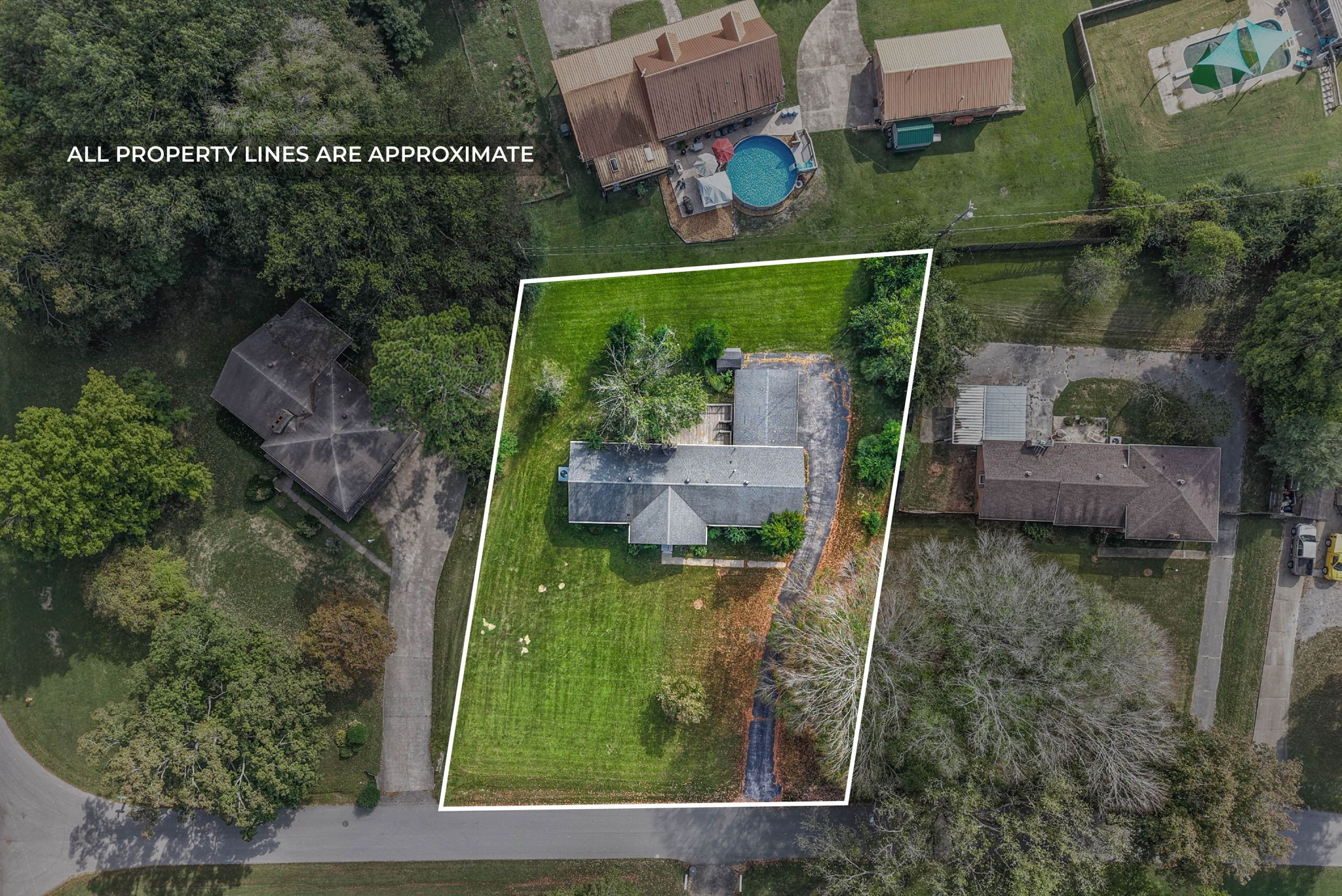 Clarksville, Tennessee 37040, United States, 3 Bedrooms Bedrooms, ,2 BathroomsBathrooms,Residential,Active,222448