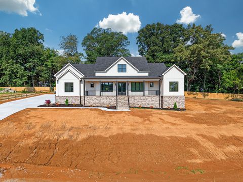 13 Cedar Grove Drive Fayetteville TN 37334