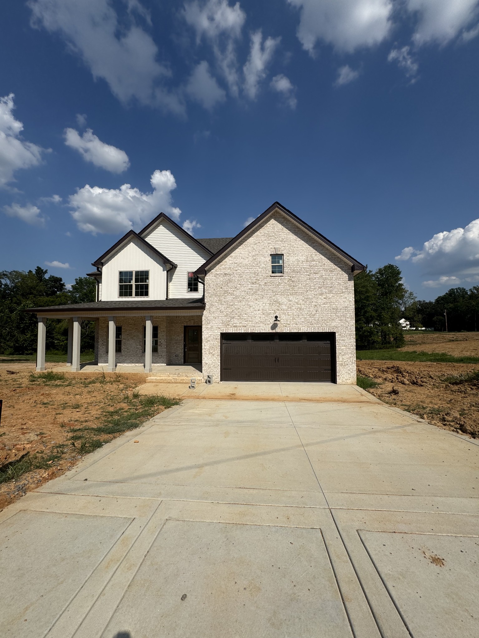 407 Starwood Ct N