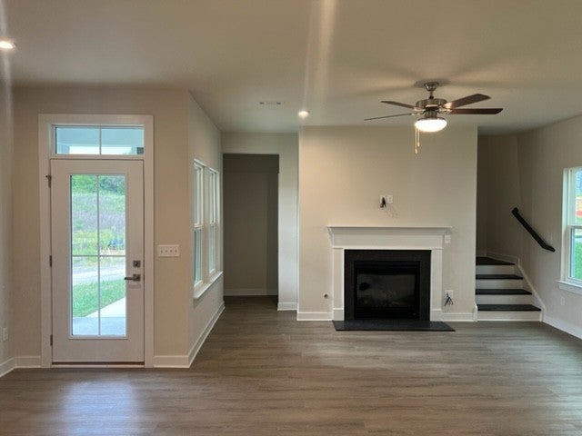 8053 Warbler Way