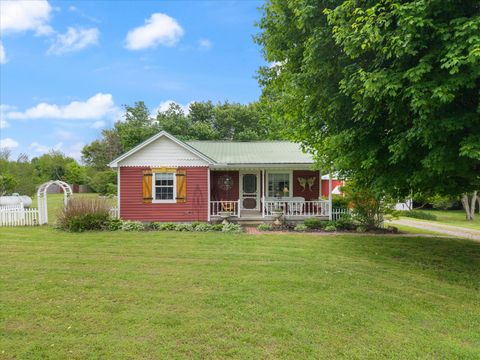 126 Blackey Bandy Rd Bethpage TN 37022
