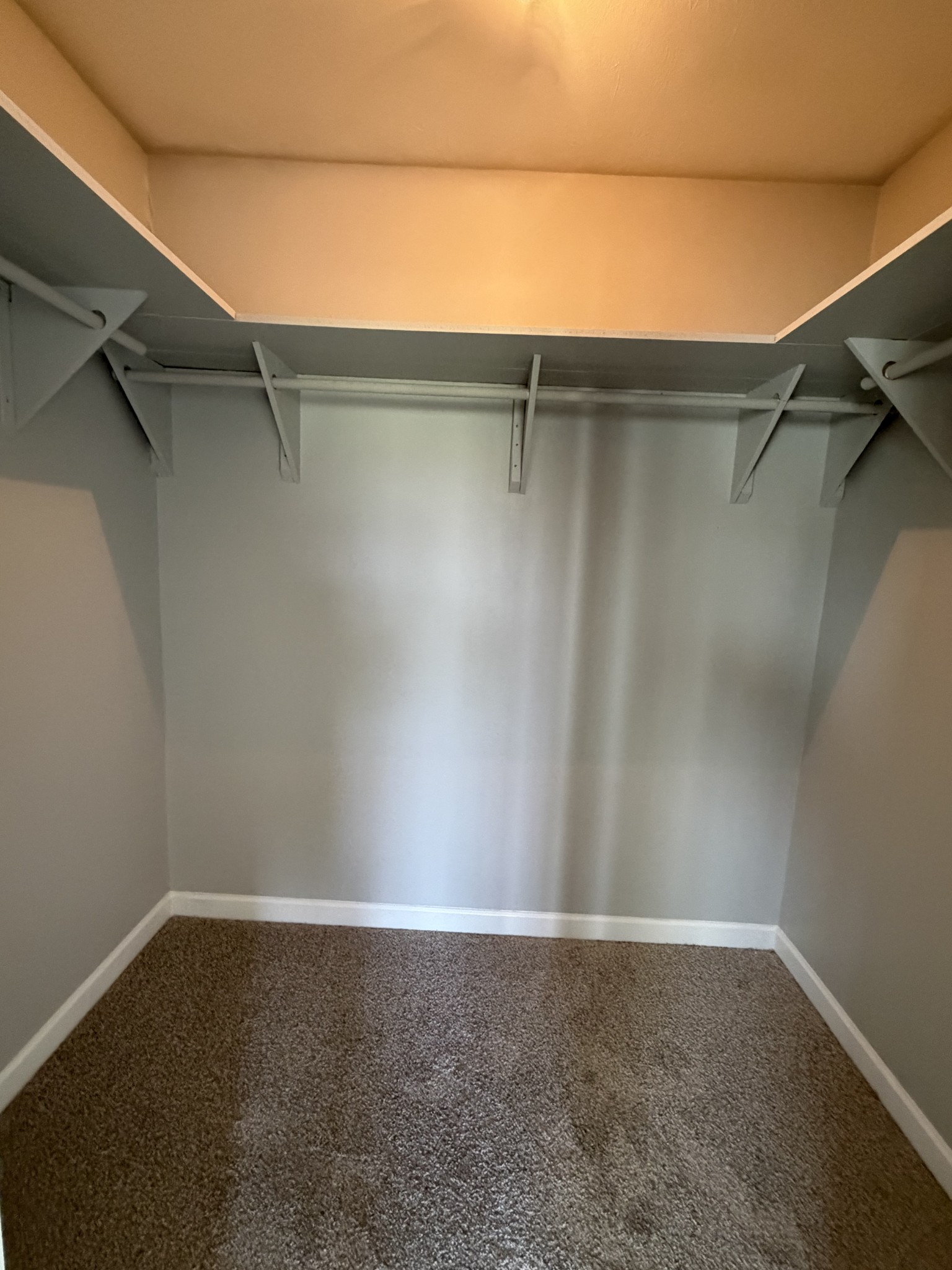 720 Governor Hall Rd