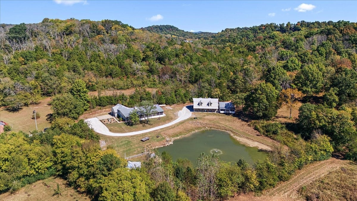 3000 Carters Creek Pike