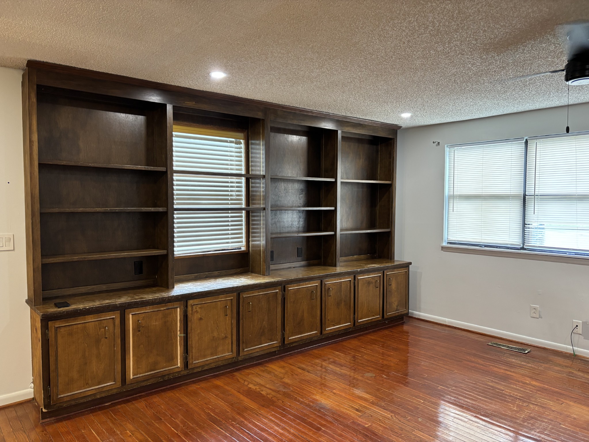 110 Cedar Ridge Dr