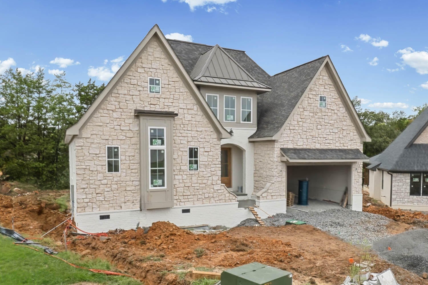 8063 Sir Oliphant Way