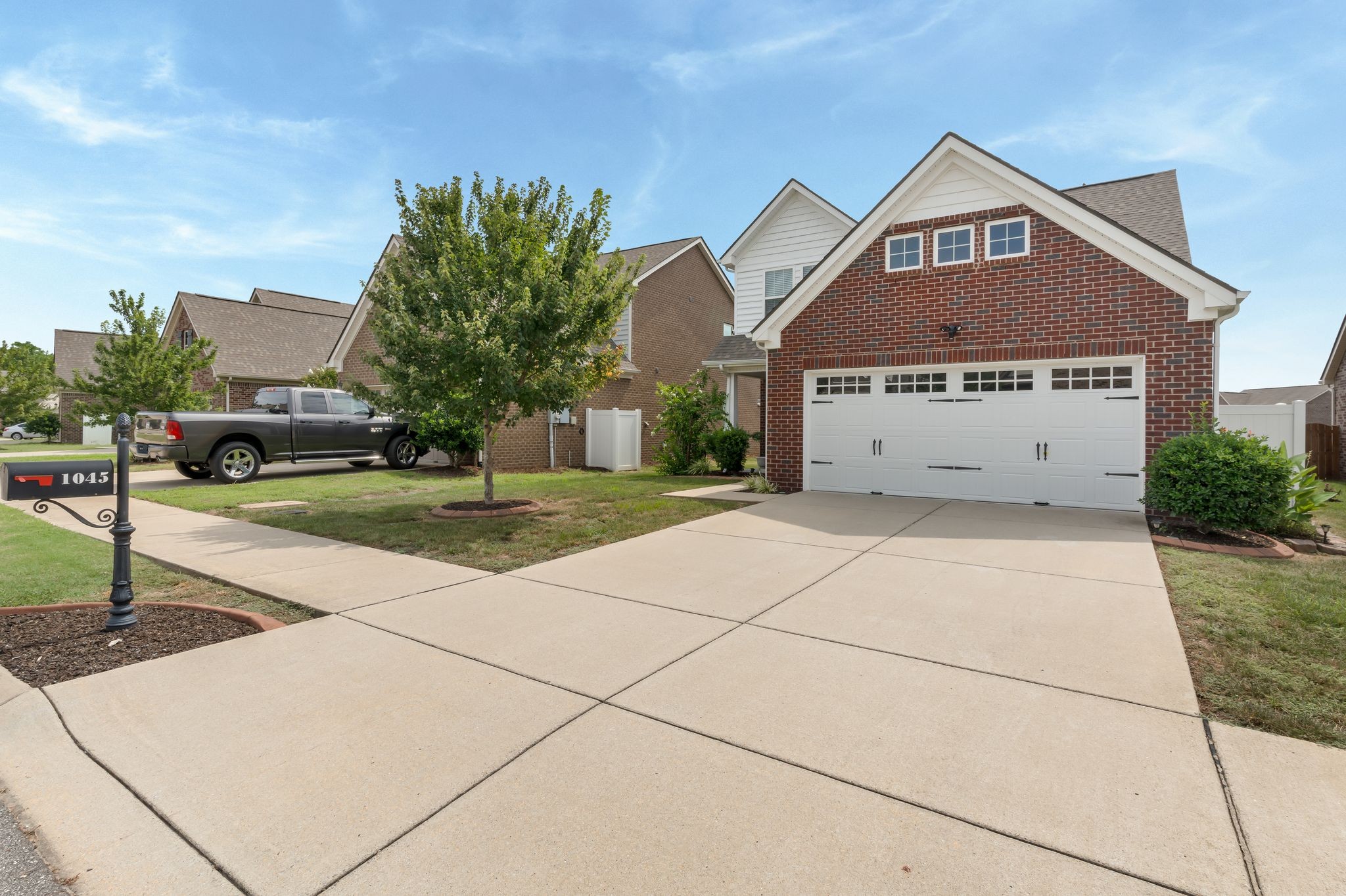 1045 Alexandria Way