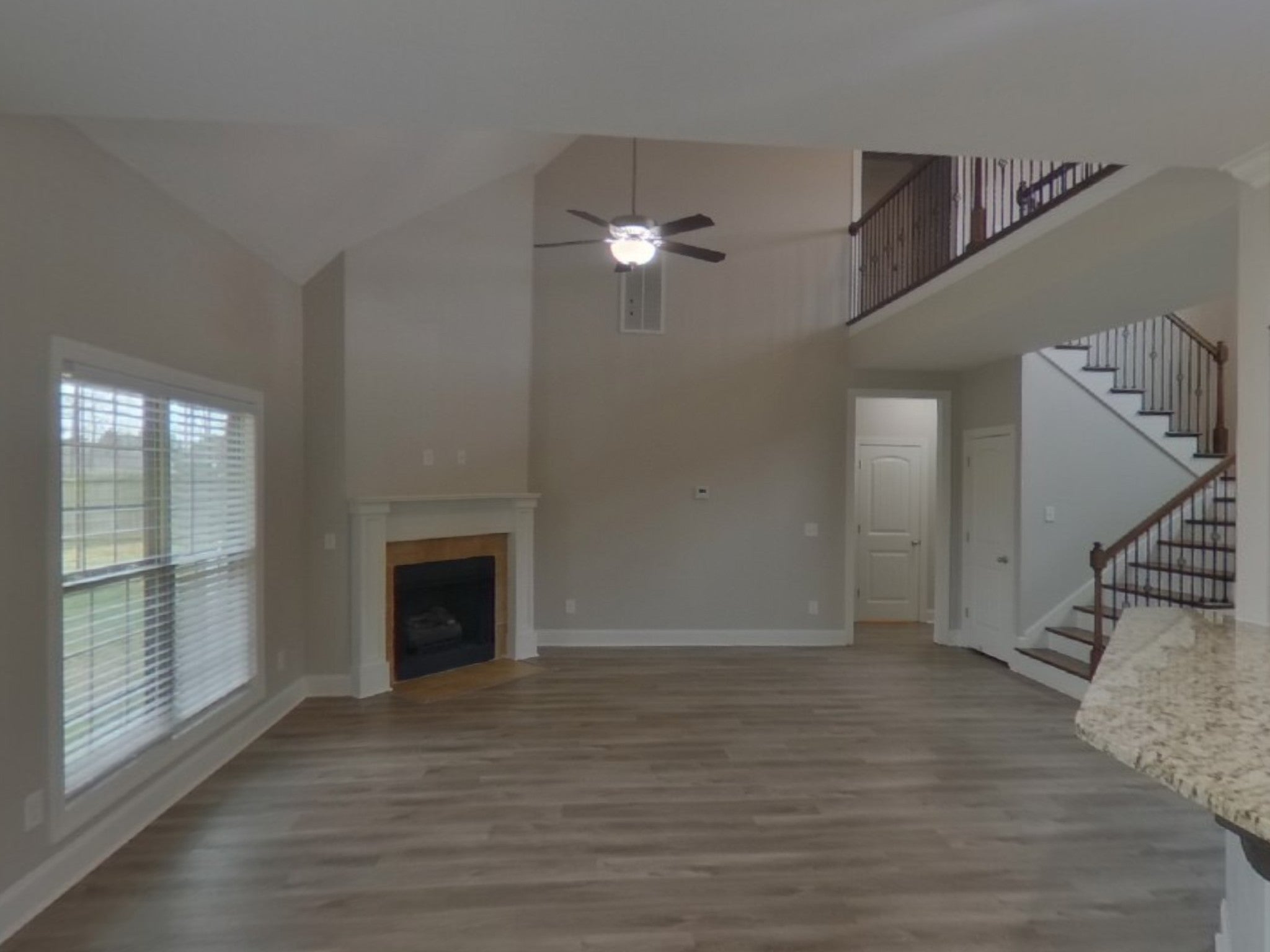 1502 John Lee Ln