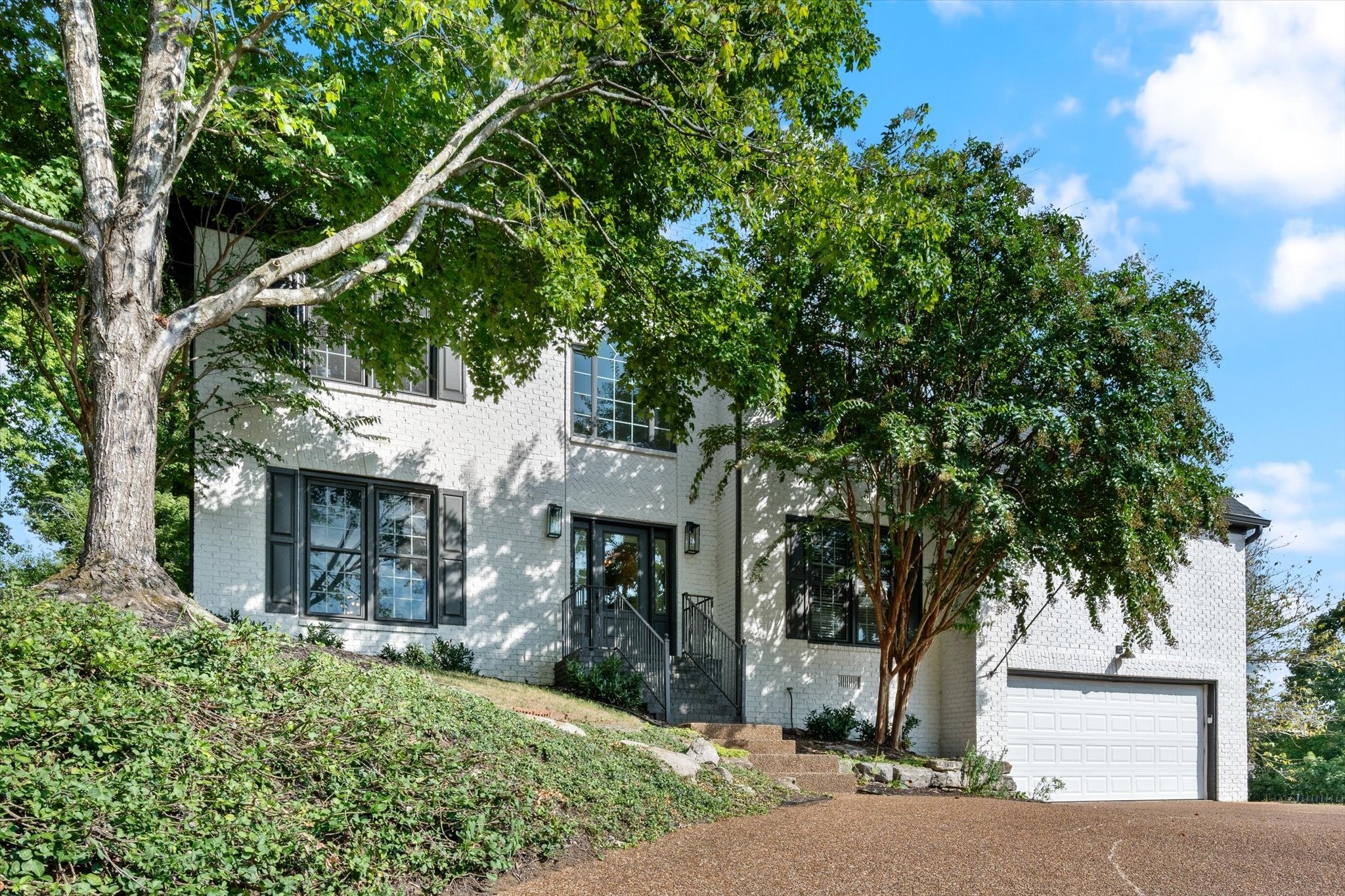 4-bed home for sale in Franklin, TN 37069, 300 Gainsway Ct 300 Gainsway Ct, Franklin TN 37069 4-bed home, photo 1 of 38