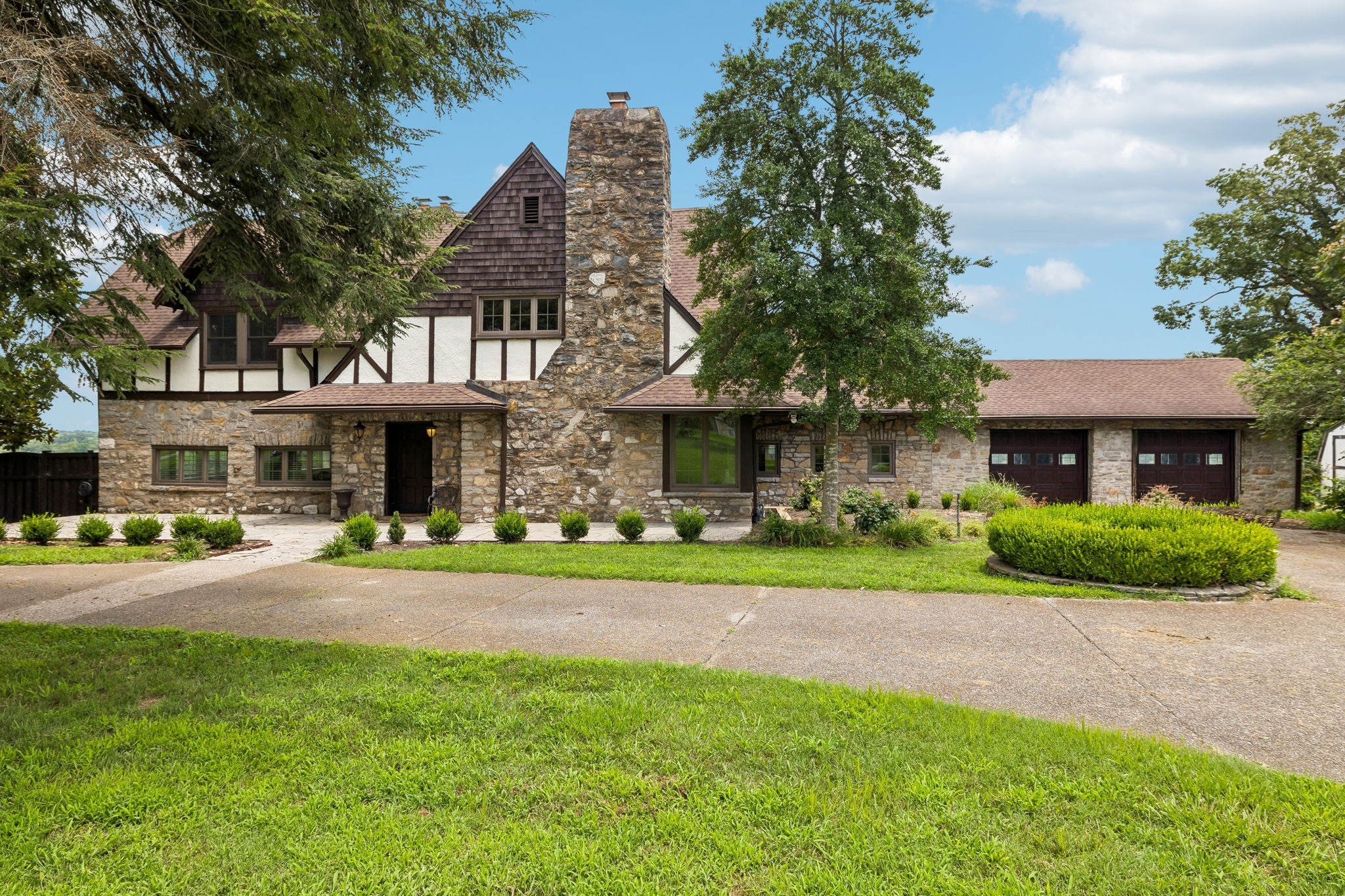 2990 McGavock Pike