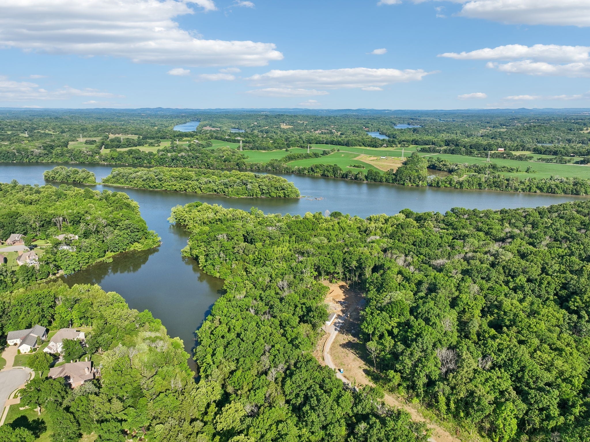 124 Angels Cove Ln