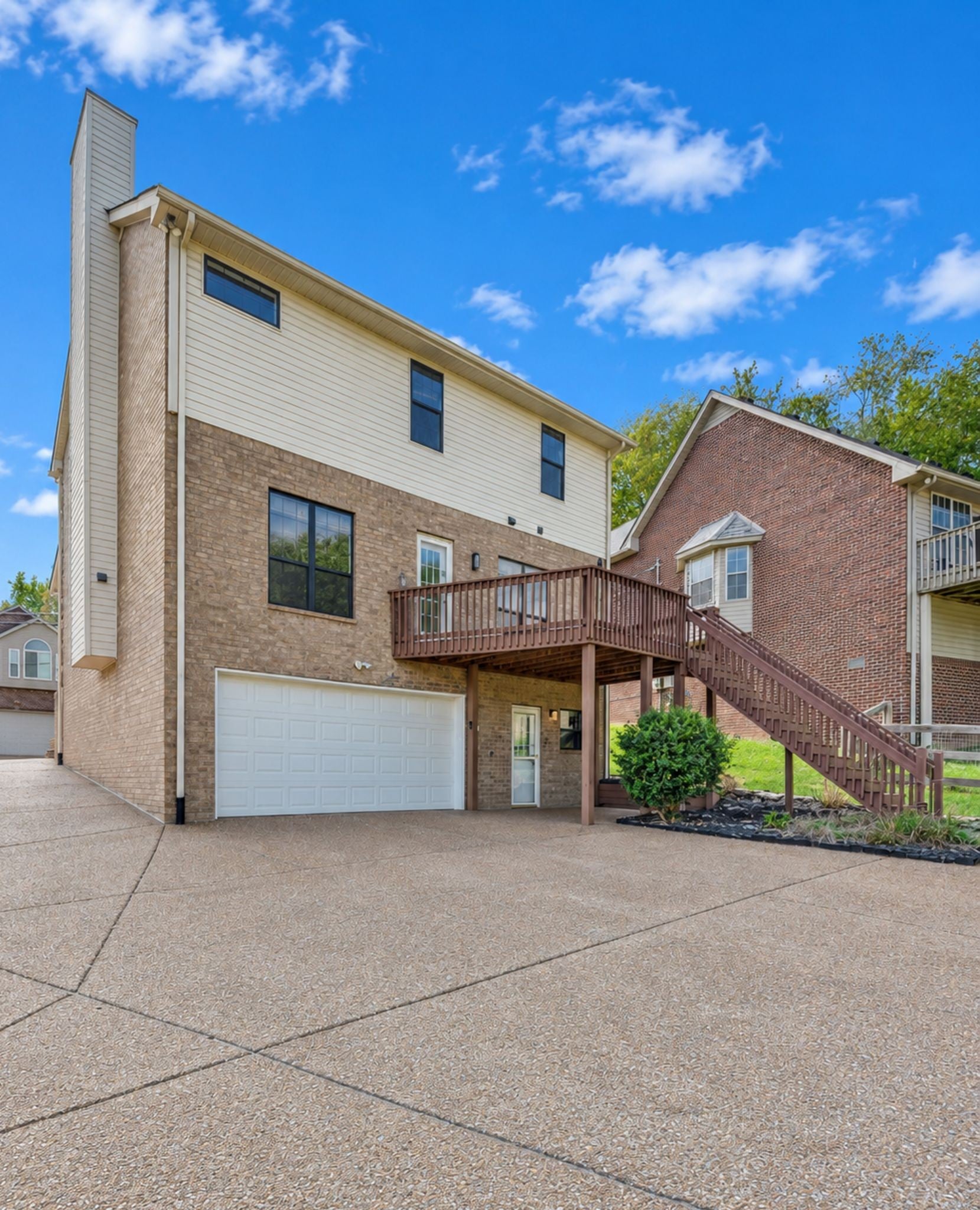 6661 Sugar Valley Dr
