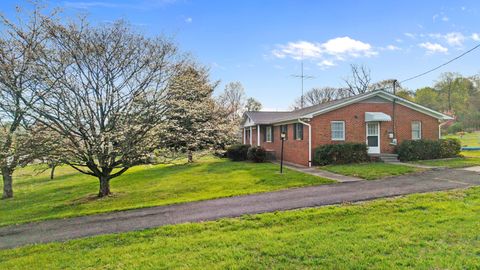 7300 Ball Camp Pike Knoxville TN 37931