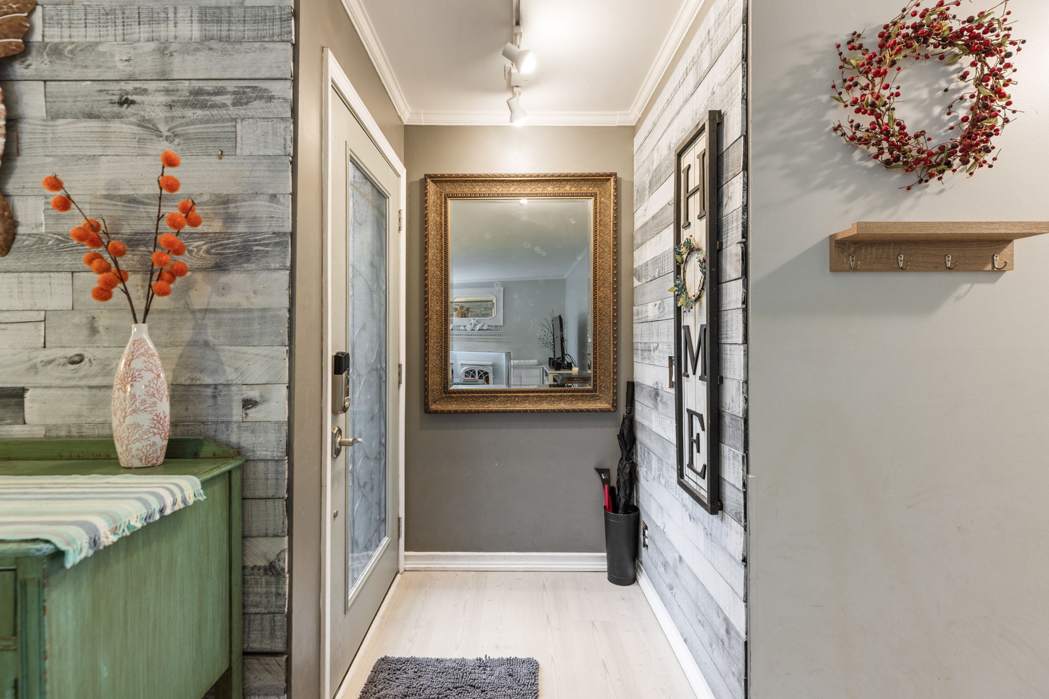 514 Doral Country Dr