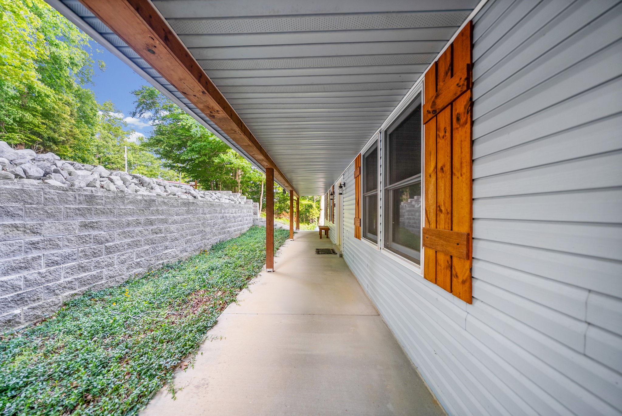 438 Harbor Dr