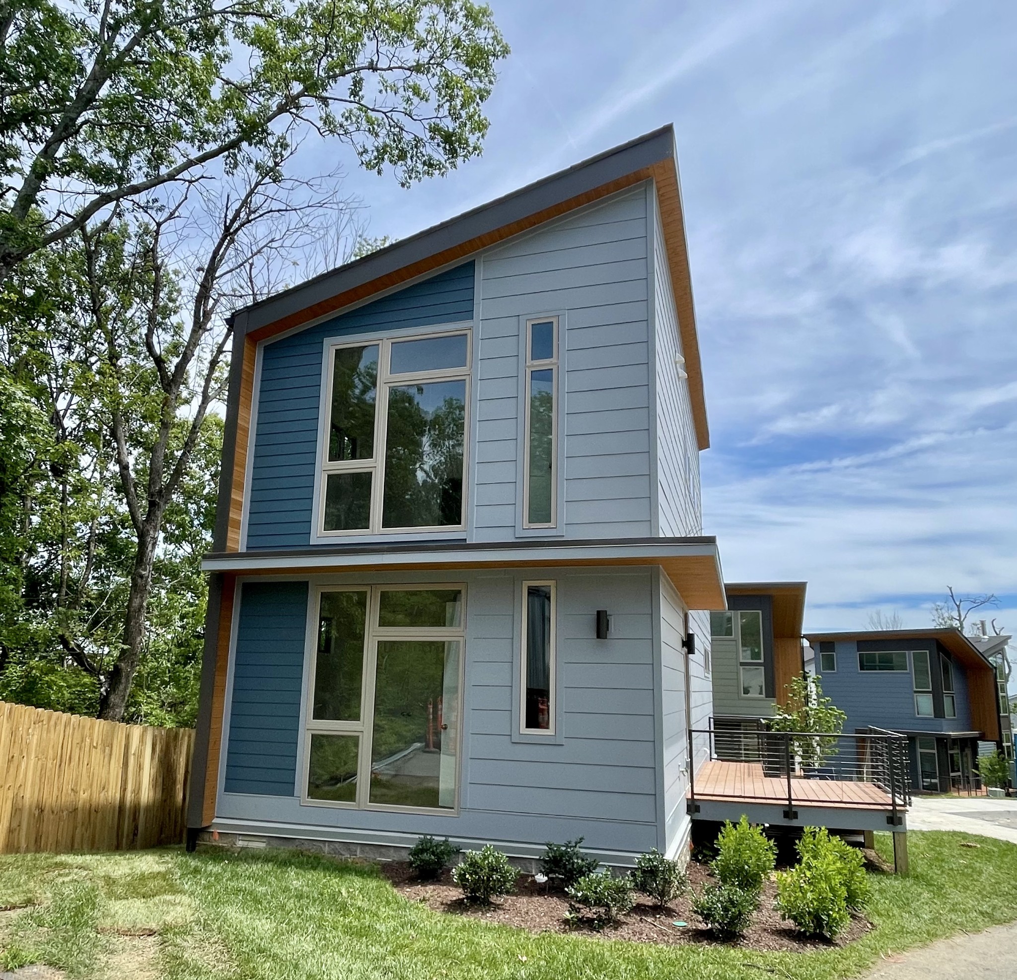 View Nashville, TN 37207 co-op property