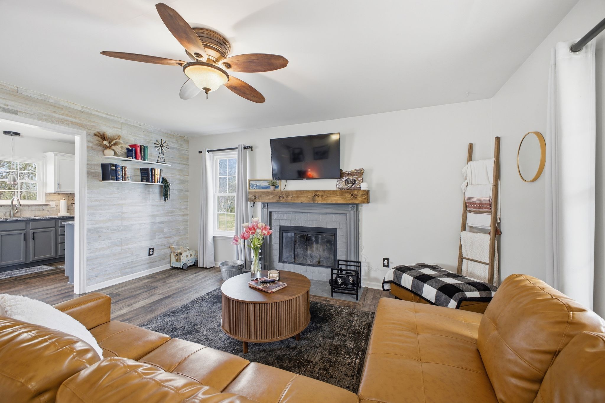 7524 Cherokee Hills Rd