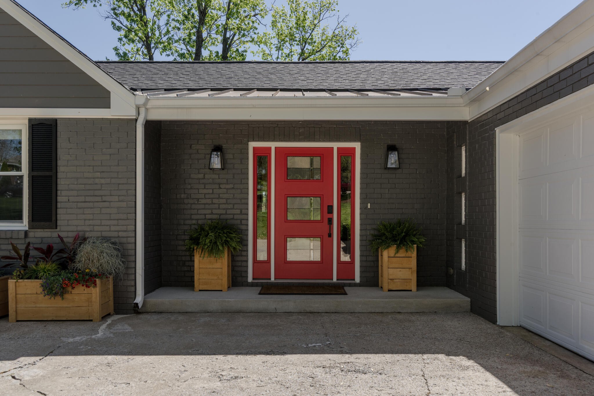 1115 Shoreside Dr