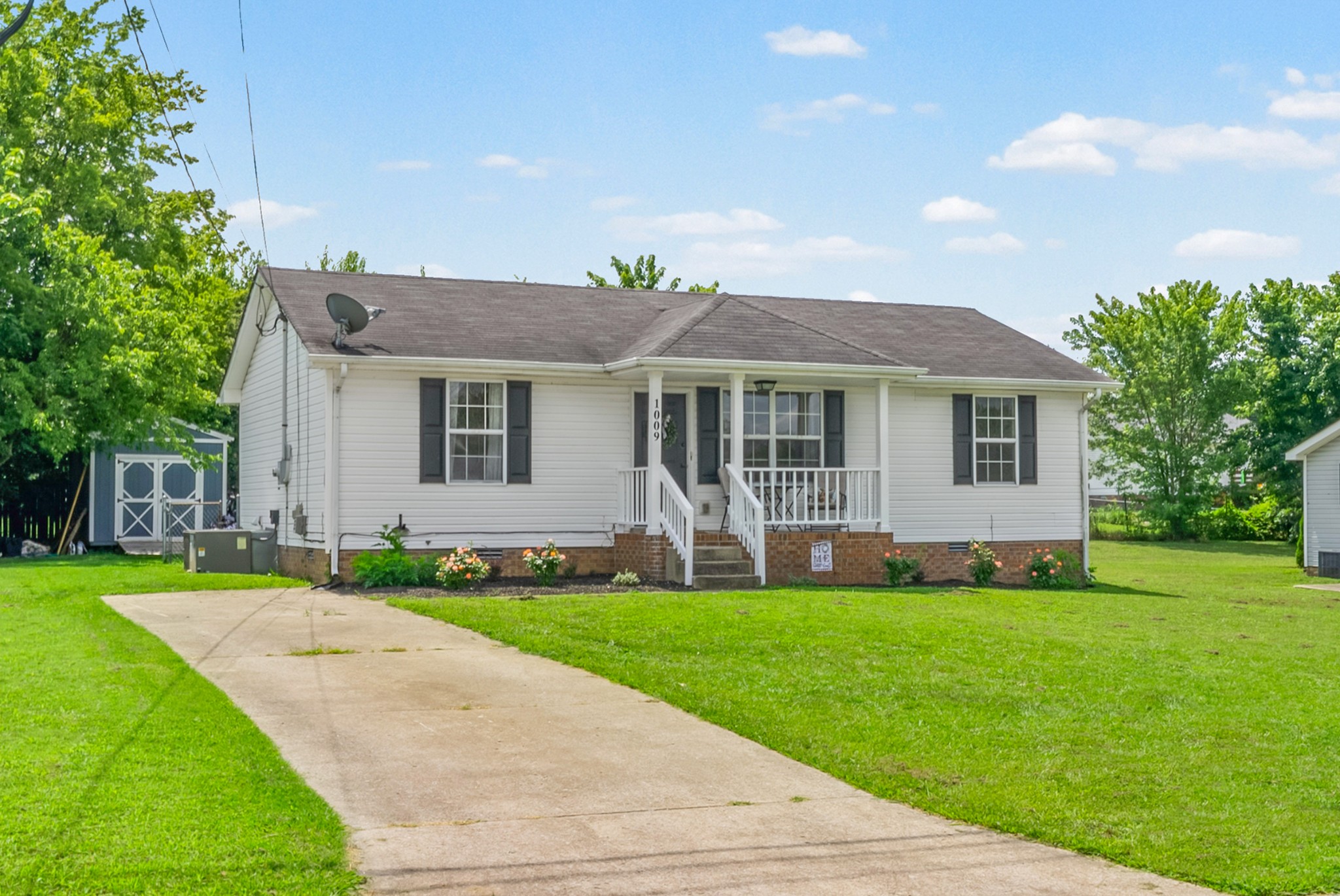 1009 Bush Ave