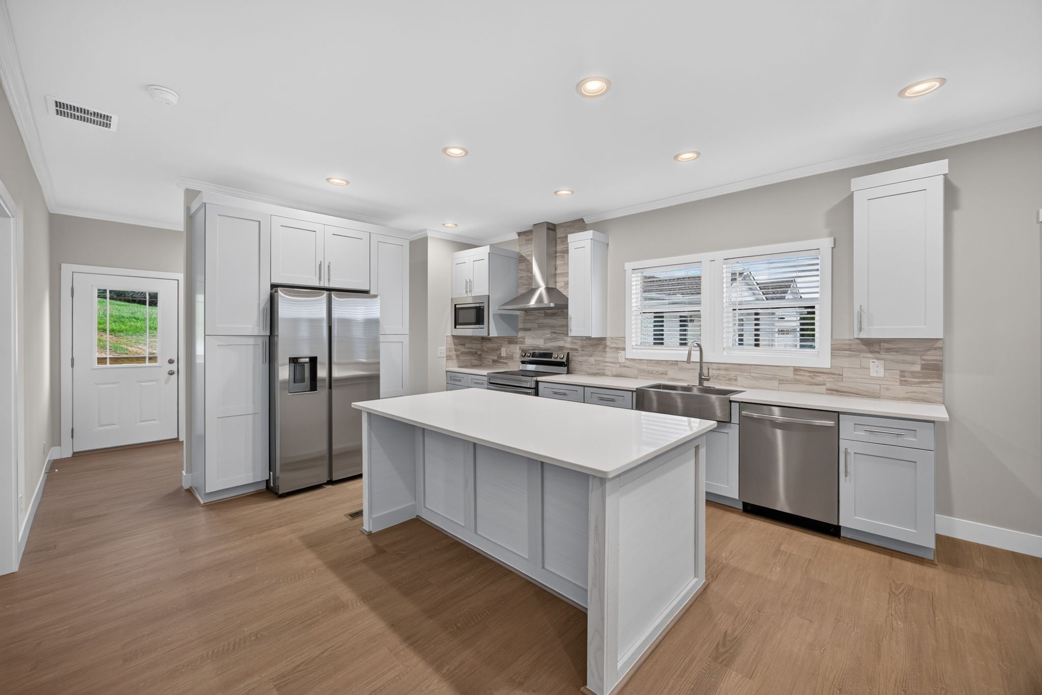 2500 River Ranch Dr