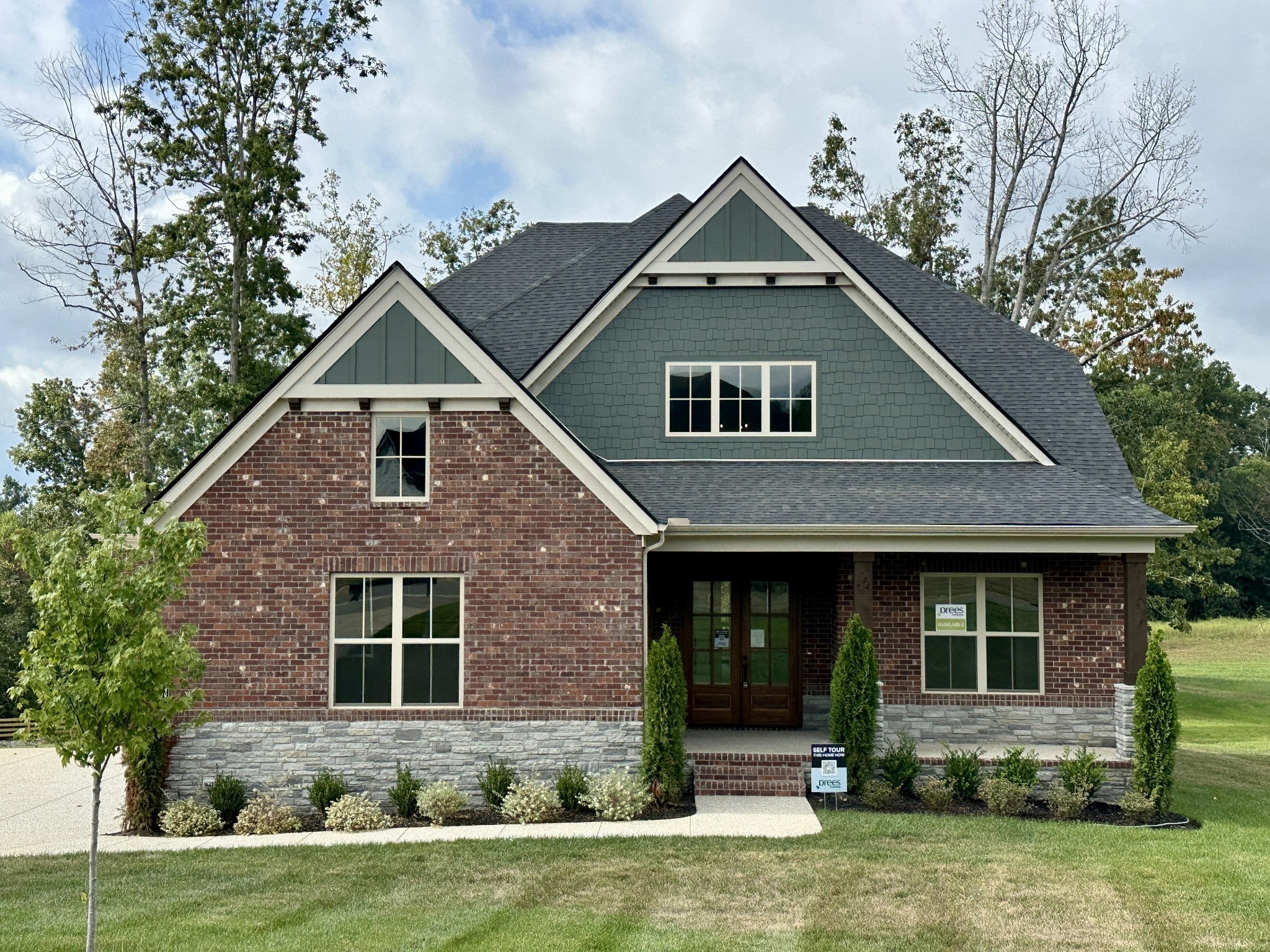 4-bed listing at 7248 Florim Court, Fairview